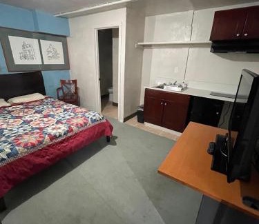 Auburn Hotel | Royal A Motel
