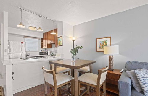 Waikiki Condo | Royal Aloha 2 BD Condo w/Parking | Mountain Canal View