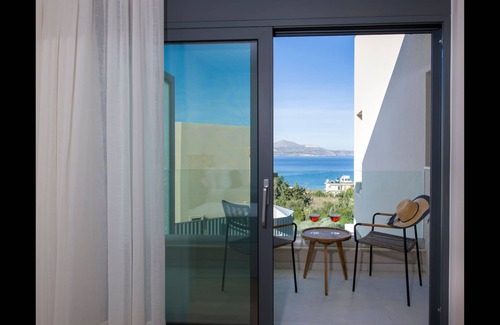 Kalyves Villa | Royal Bird, Stunning 4 Bedroom Seaview Villa, Private Pool, 700m From The Beach