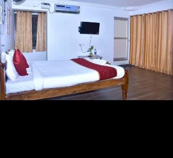 Kalapet House | Royal Caribbean beach resort