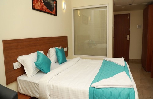 Oragadam Hotel | Royal Chola