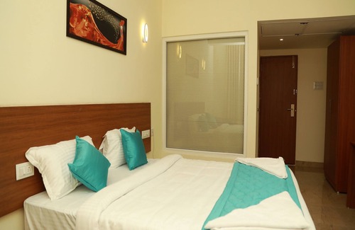 Oragadam Hotel | Royal Chola