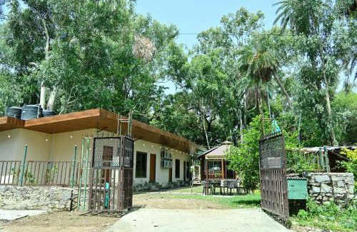 Mount Abu House | Royal cottage by royale palace