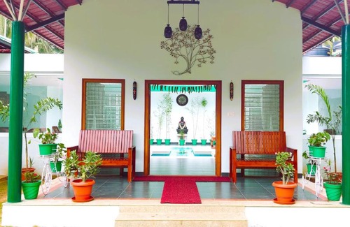 Mettupalayam Resort | ROYAL CROWN GREEN SAGAR PH8140233333