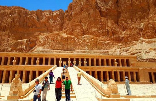 Luxor Hotel | Royal Cruise Aswan to Luxor 3 Night And visit the Nubian village