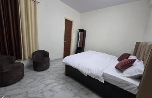 Varanasi Hotel | Royal Diamond Hotel & Guest house
