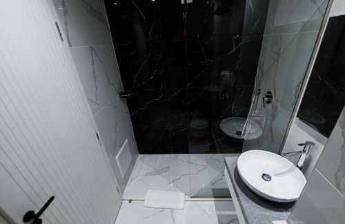 Golem Hotel | Royal G Max