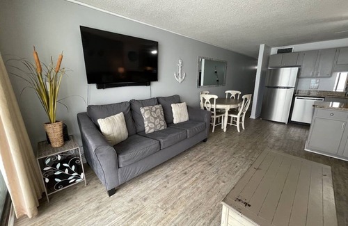 Garden City Condo | Royal Garden Resort 605 - Oceanfront in Garden City Beach