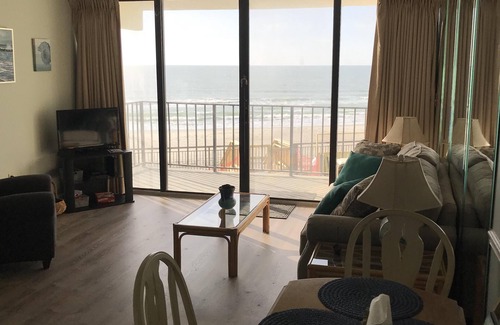 Garden City Condo | Royal Gardens Oceanfront Unit 110