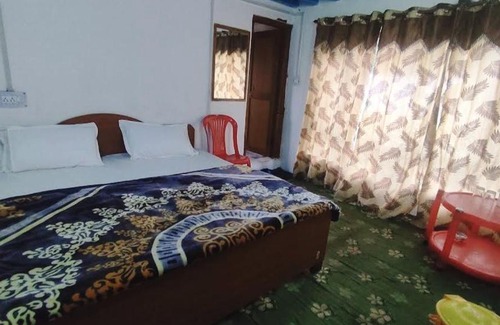 Laripora House | Royal Guest House