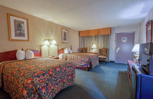 Allison Hotel | Royal Holiday Motel By Belvilla Gallup I-40