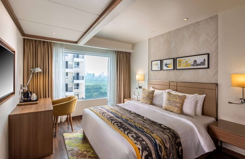 Dahisar East Hotel | Royal Hometel Suites Dahisar Mumbai