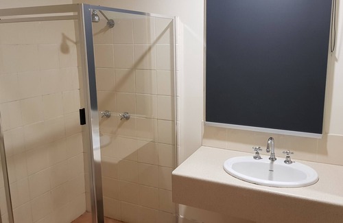 Singleton Hotel | Royal Hotel Singleton