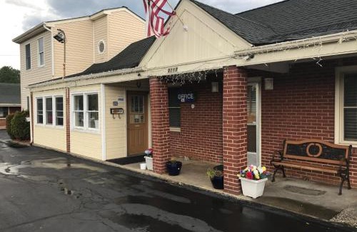 Waynesboro Hotel | Royal Inn Motel