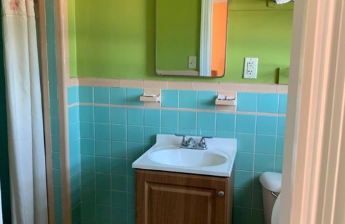 Waynesboro Hotel | Royal Inn Motel