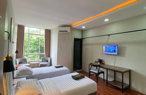 Jepara Hotel | Royal Kencana powered by Cocotel