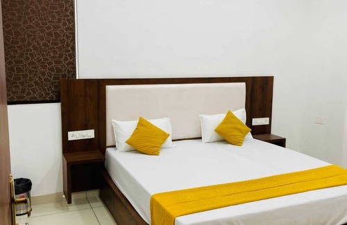 Bathinda Hotel | Royal King Hotel