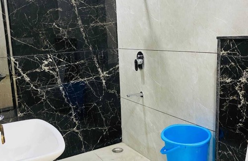 Bathinda Hotel | Royal King Hotel