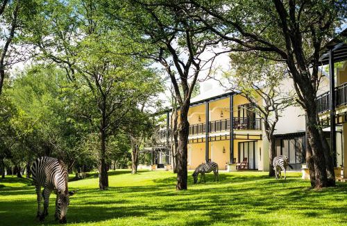 Livingstone Hotel | Royal Livingstone Hotel by Anantara