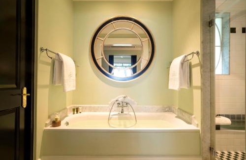 Livingstone Hotel | Royal Livingstone Hotel by Anantara