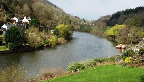 Symonds Yat House | Royal Lodge