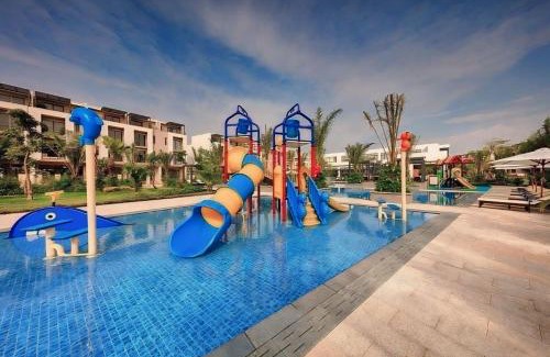Ha Long Apartment | Royal Lotus Homestay Villa 5 Phòng Ngủ