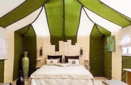 Lac Yasmins Other | Royal Luxury Cafe Du Sud