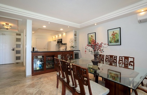 Kihei Condo | Royal Mauian #202 - Oceanview Gem Steps Away from Dining and Shopping!"