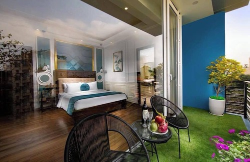 Hang Trong Hotel | Royal Palace Hotel 3