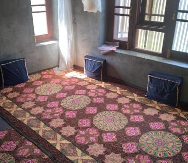 Harwan Apartment | Royal palace