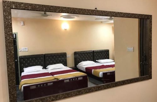 Triplicane Hotel | Royal Palace Marina