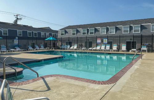Ocean City House | Royal Palm Court B5
