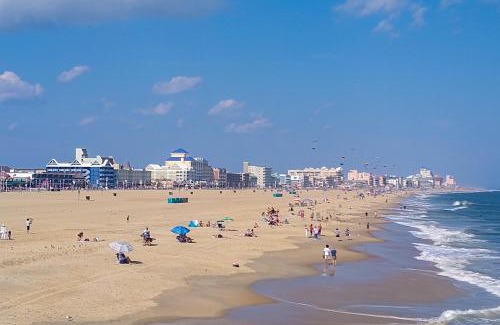 Ocean City House | Royal Palm Court B5