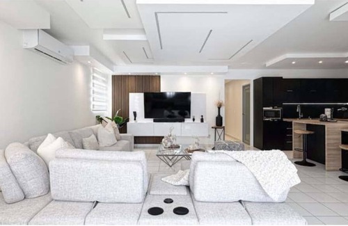 Bayamon House | Royal Palm Haüs Near Beaches