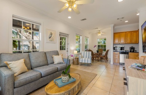 Old Town Condo | ROYAL PALM SUITE ~ Adult Only, 1 BR, 1 Ba w/Kitchen and Shared Pool!