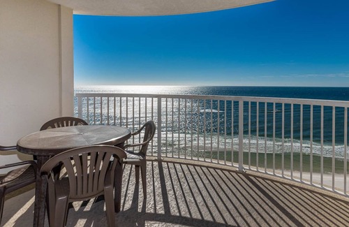 Gulf Shores Condo | Royal Palms 1BR 2BA! Condo 1207 ~