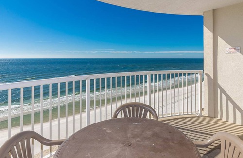 Gulf Shores Condo | Royal Palms 1BR 2BA! Condo 1207 ~