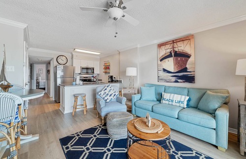 Gulf Shores Condo | Royal Palms 403 ~ In/Outdoor Pool, Hot Tub, Fitness, Sauna + $400 FREE Activities Daily ~ Zoo + More