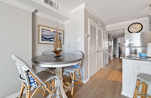 Gulf Shores Condo | Royal Palms 403 ~ In/Outdoor Pool, Hot Tub, Fitness, Sauna + $400 FREE Activities Daily ~ Zoo + More