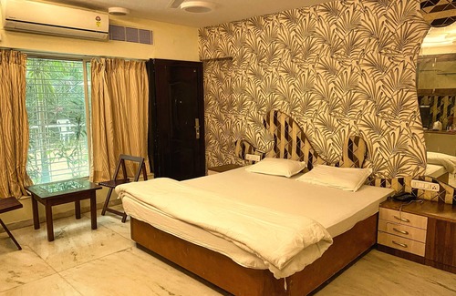 Nagpur Hotel | Royal Palms
