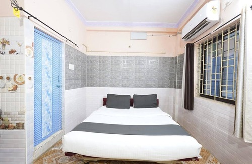 Katpadi Hotel | Royal Park