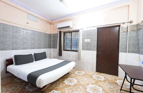 Katpadi Hotel | Royal Park