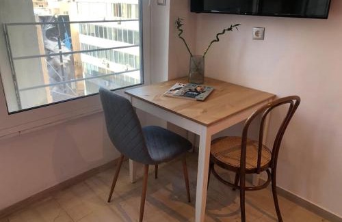 Piraeus Apartment | Royal Red suite No2 PIRAEUS PORT