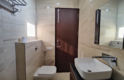 Zirakpur Hotel | Royal Regency