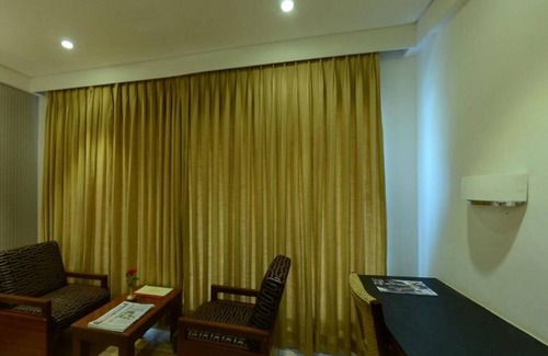 Egmore Hotel | Royal Regency Lifotel by Crossway