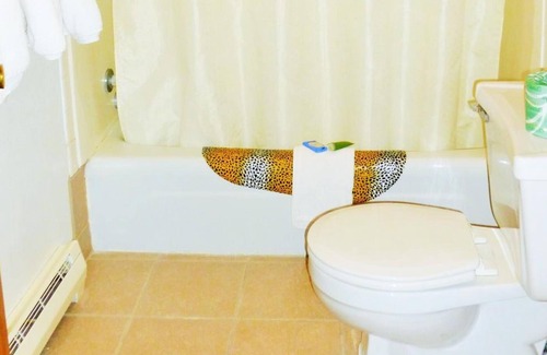Chariton Hotel | Royal Rest Motel