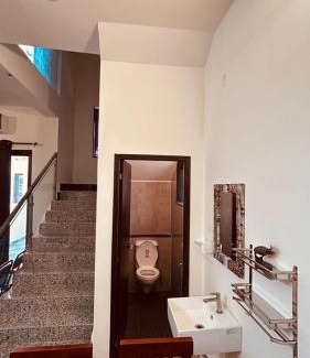 Vadanemelli Hotel | Royal Retreat