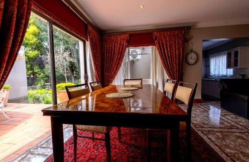 Pretoria House | Royal Ridge Guesthouse