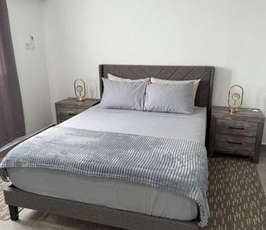 Eden Gardens Apartment | Royal's Kingston Suite 2