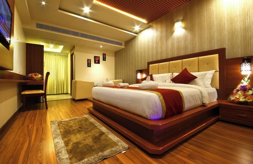 Krishnarajapura Hotel | Royal Stay